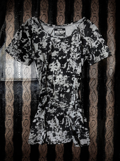 B2V DIGDEEP SKULL T ༒