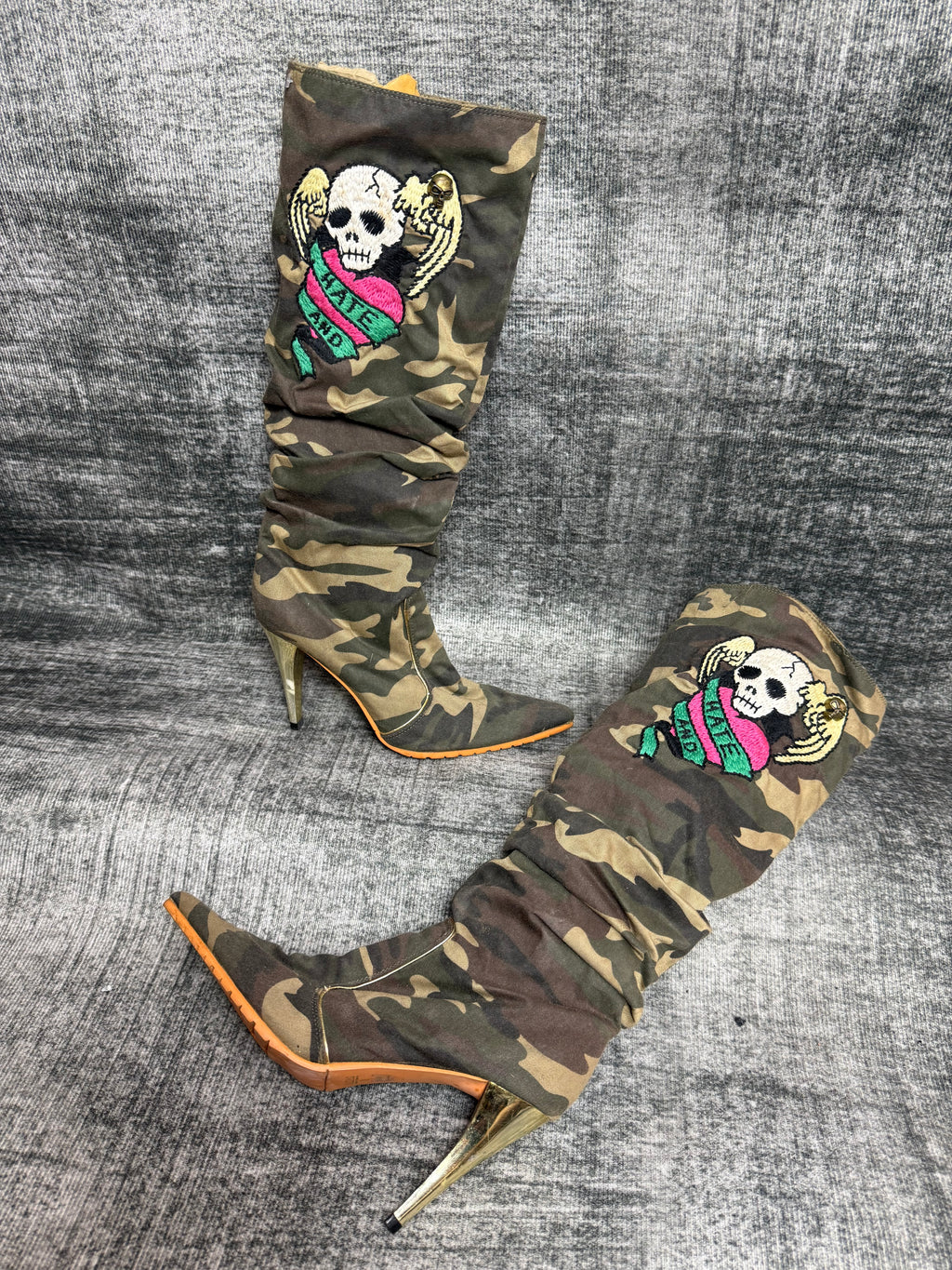 CAMO BOOTS