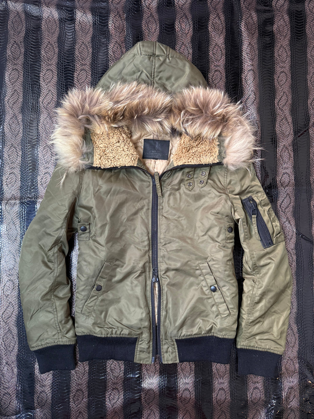 B2V NO ID JACKET02༒