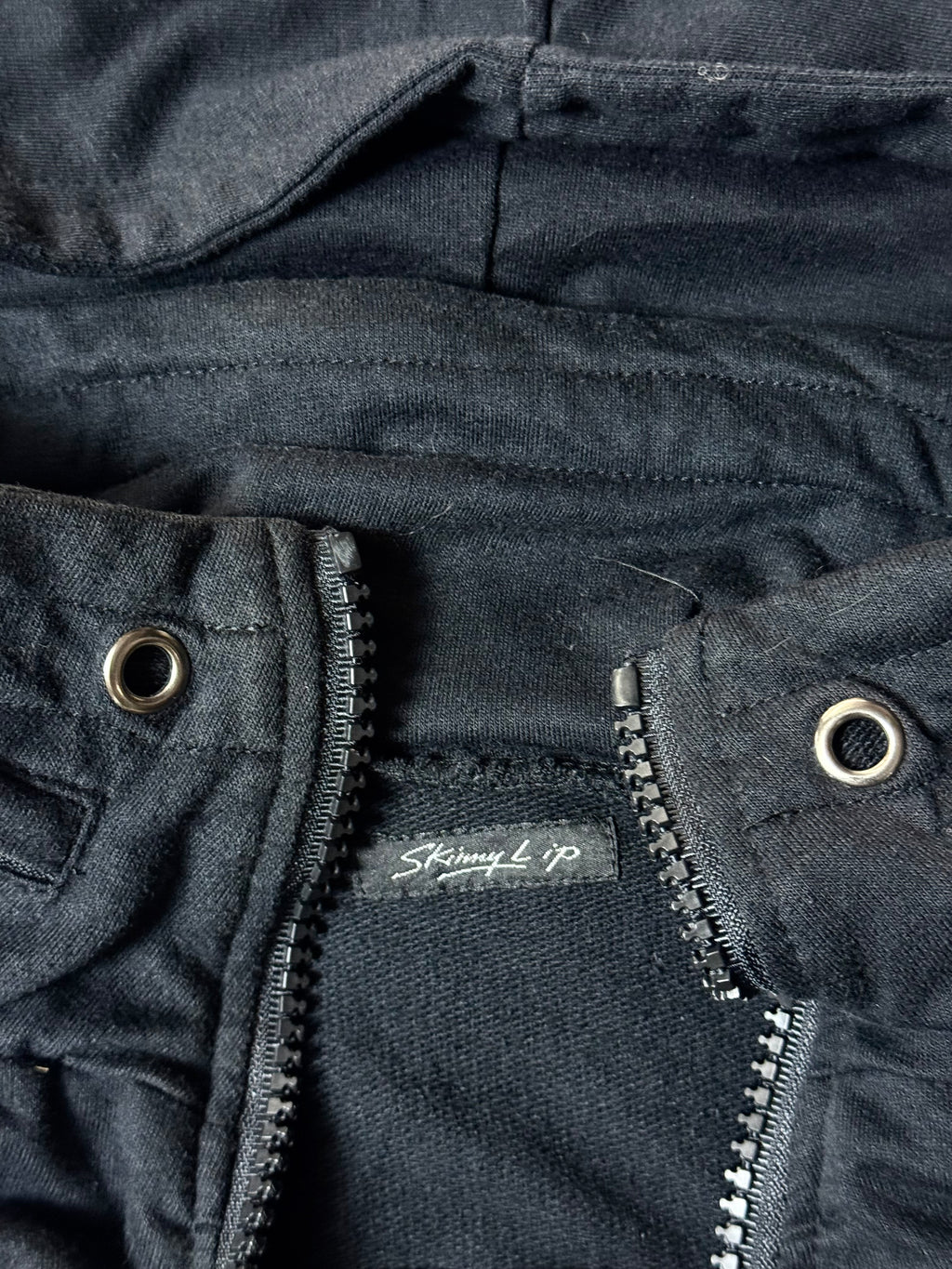 770626BAD2WEAR