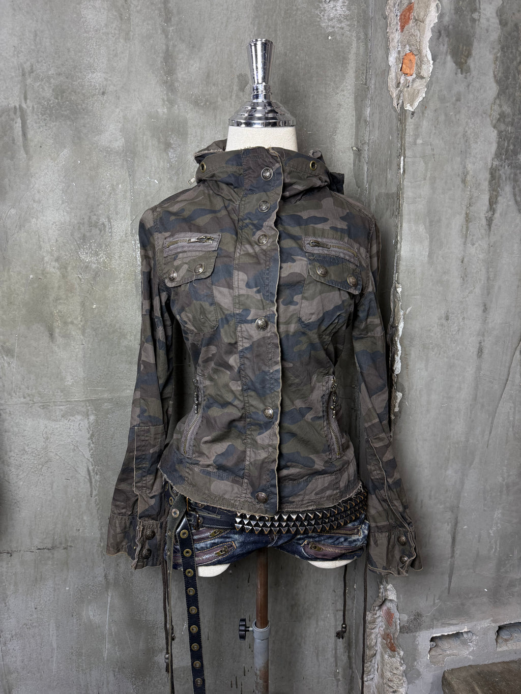 2140926BAD2WEAR