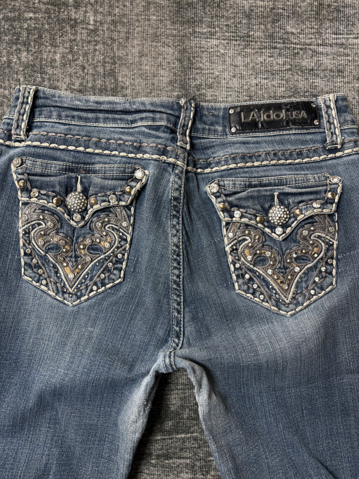 400926BAD2WEAR