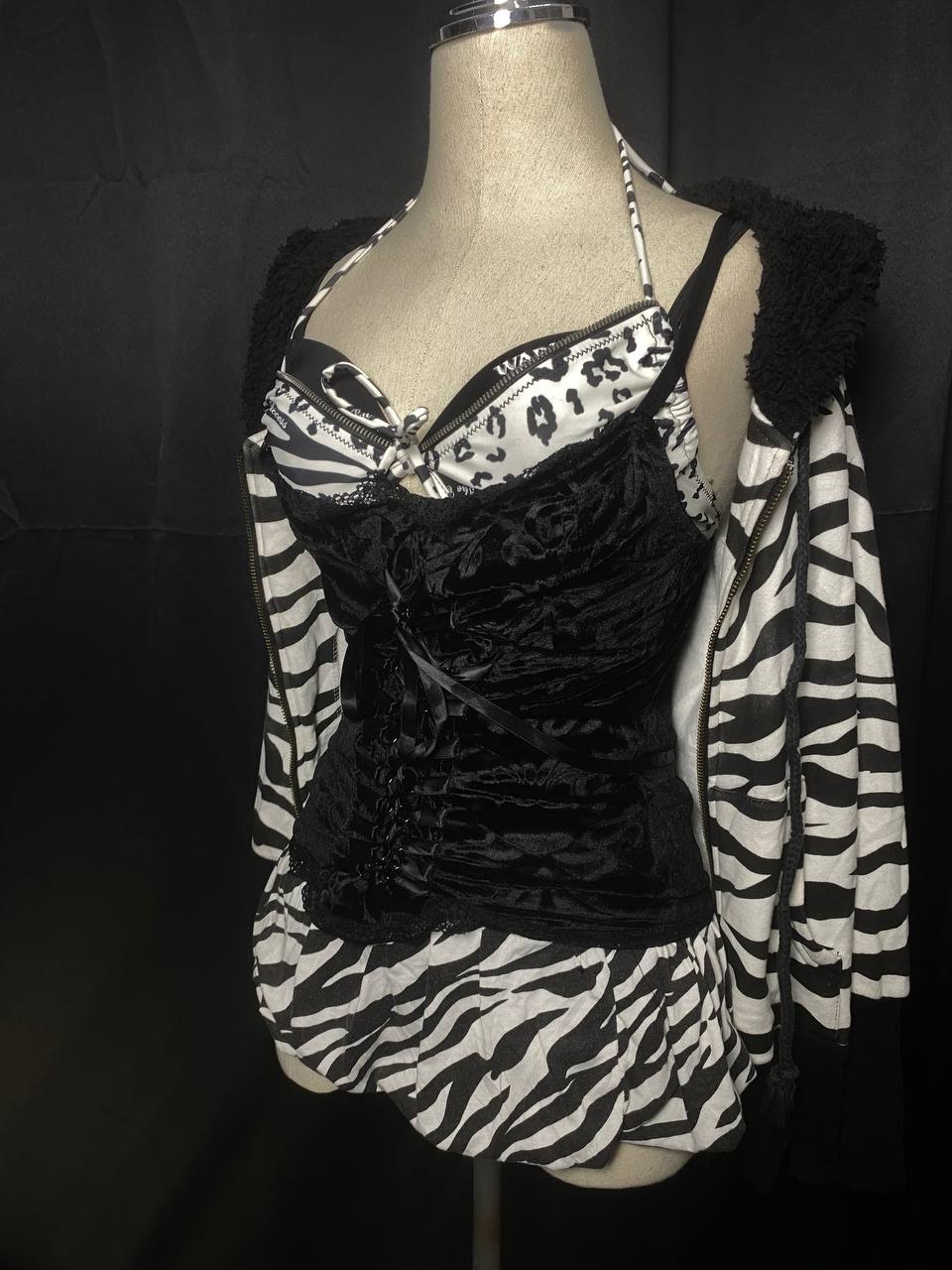 ༒ 1 VON 1 ༒B2V OUTFIT ༒