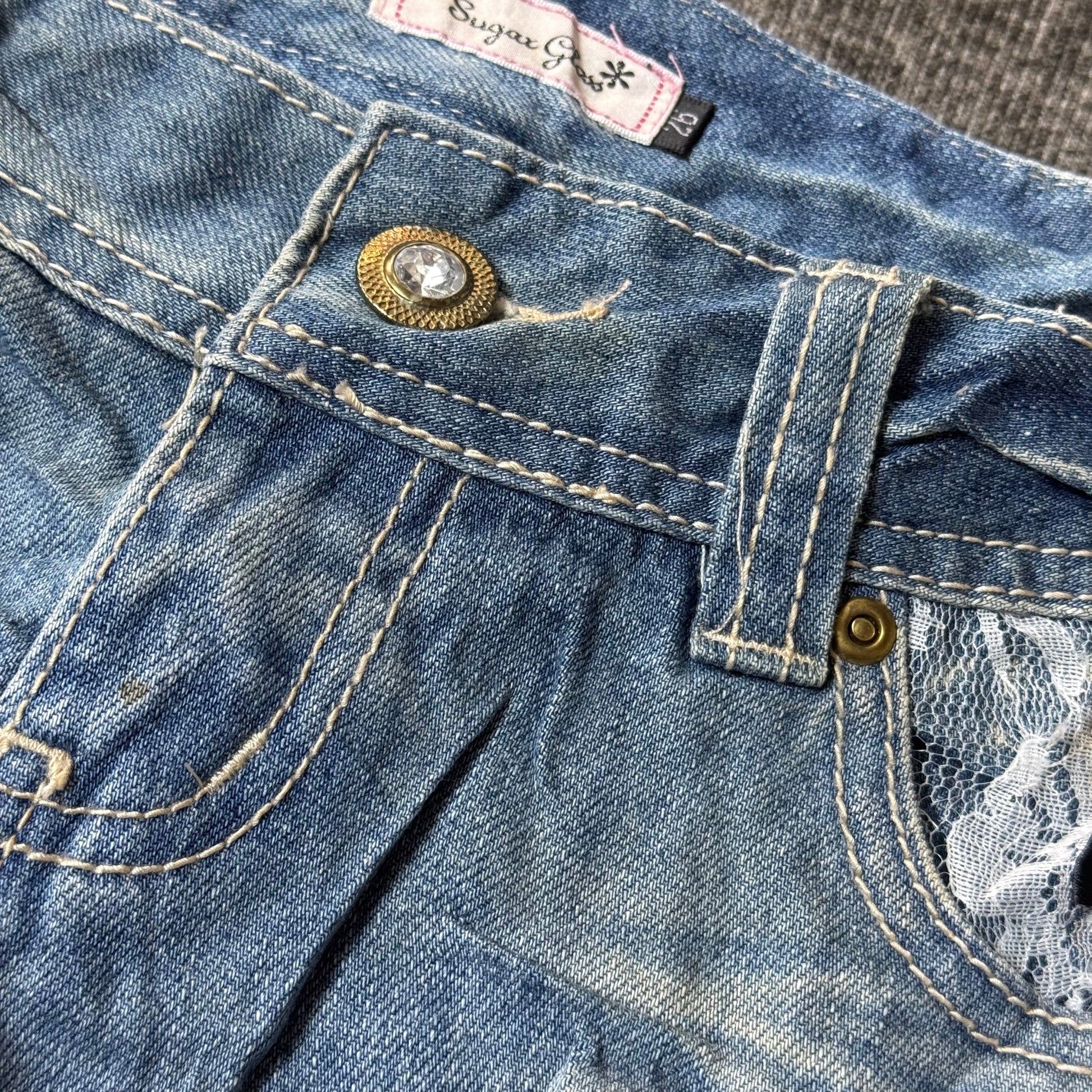 570926BAD2WEAR