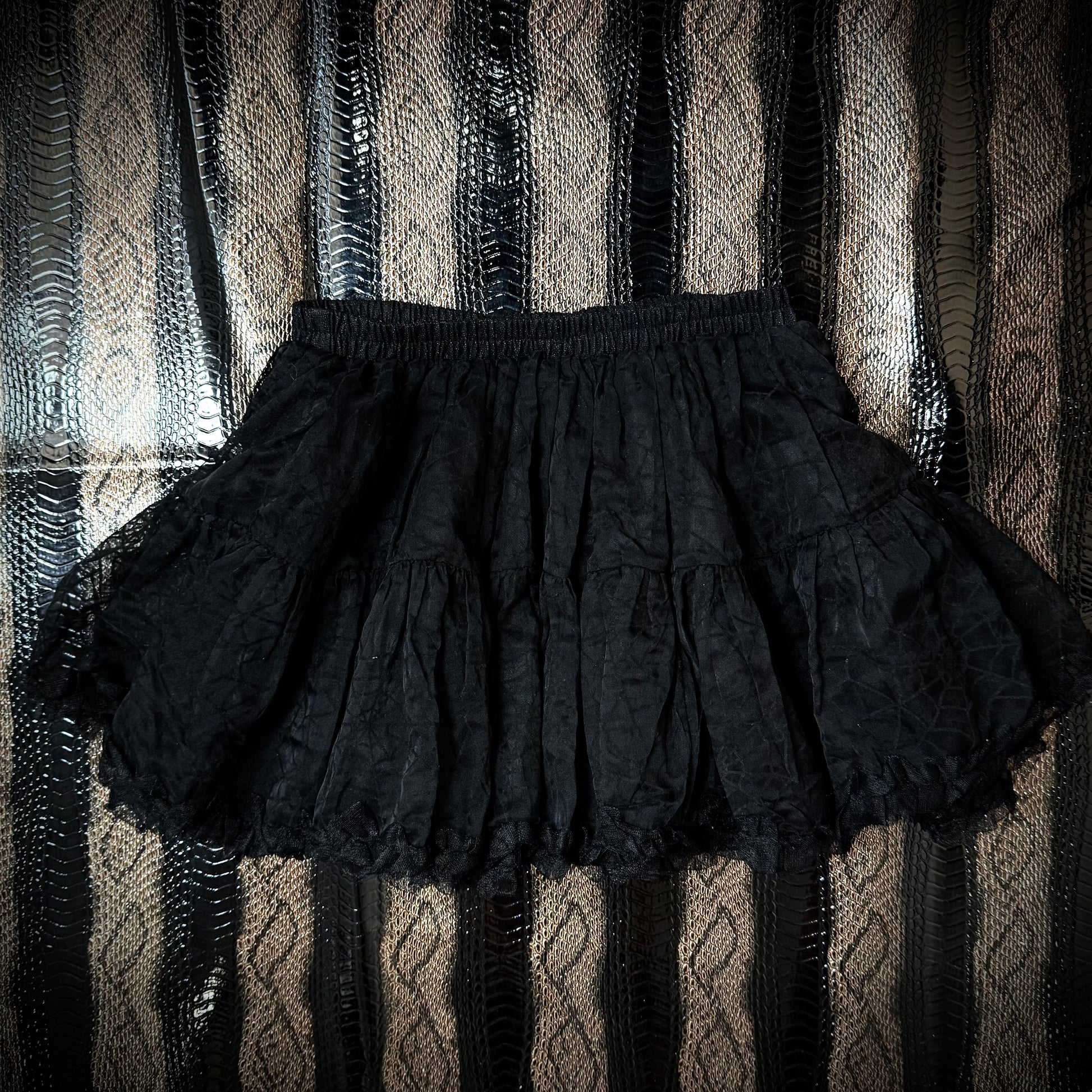B2V BODY LINE -SPIDER WEB SKIRT༒