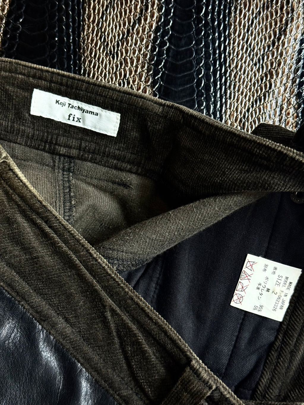 580626BAD2WEAR