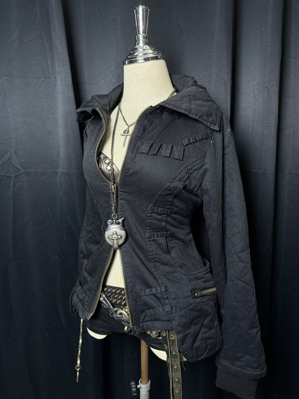 B2V- MAIA LABLE JACKET༒