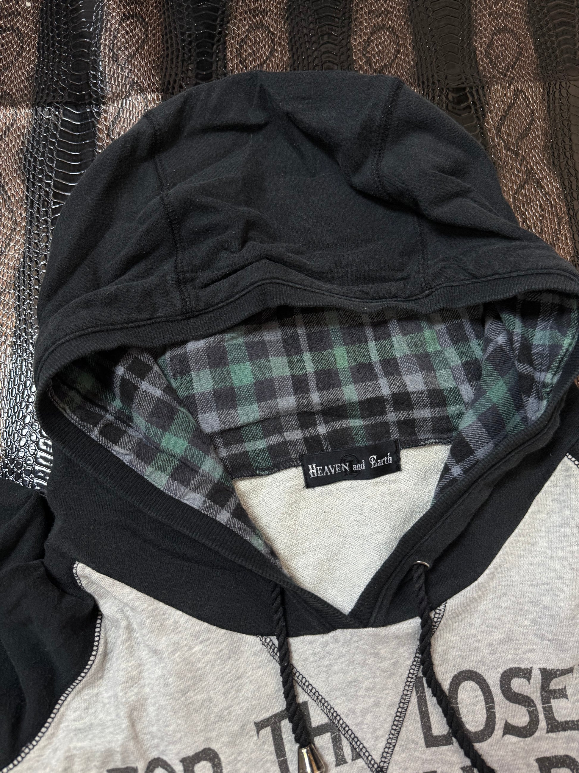 B2V HEAVEN N EARTH HOODIE01 ༒