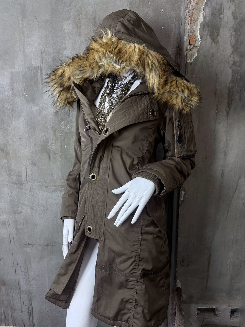 101026BAD2WEAR