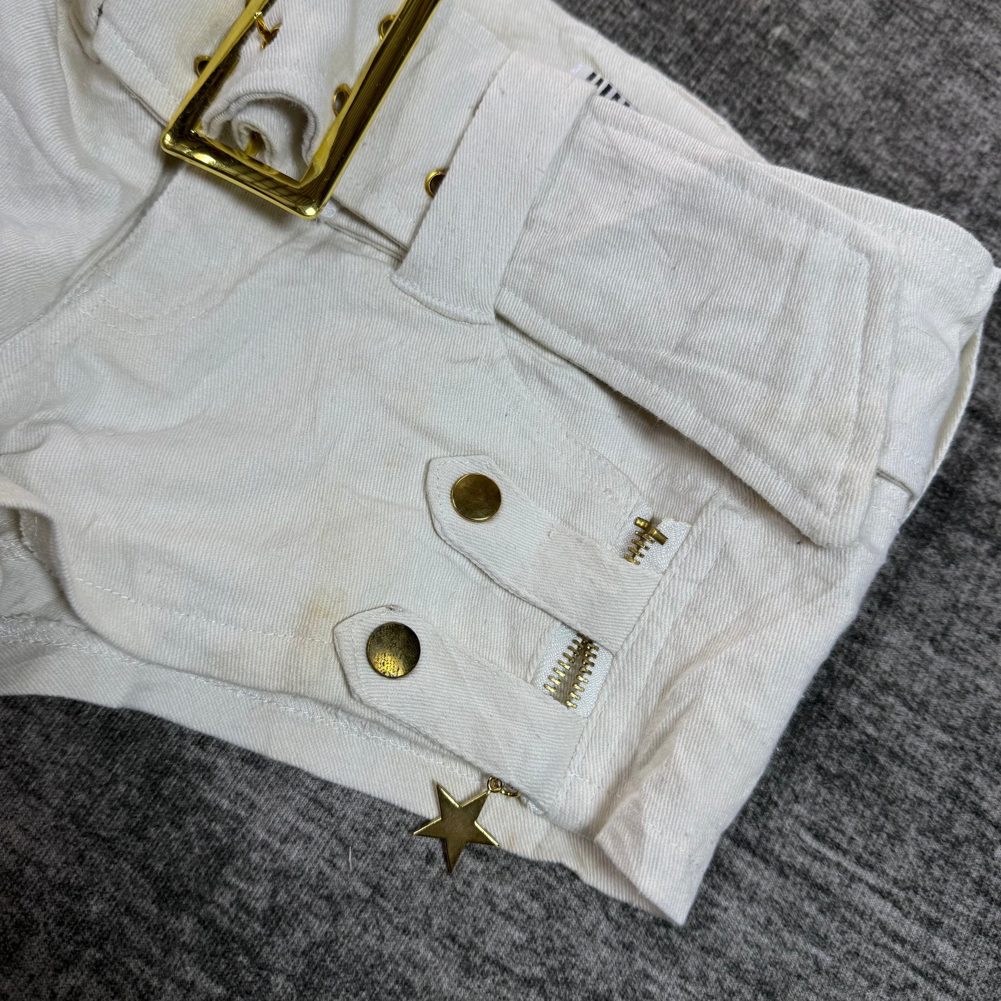 670826BAD2WEAR