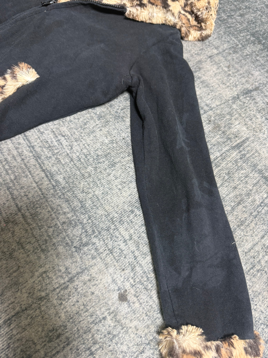 B2V-AIMERFEEL HOODIE༒