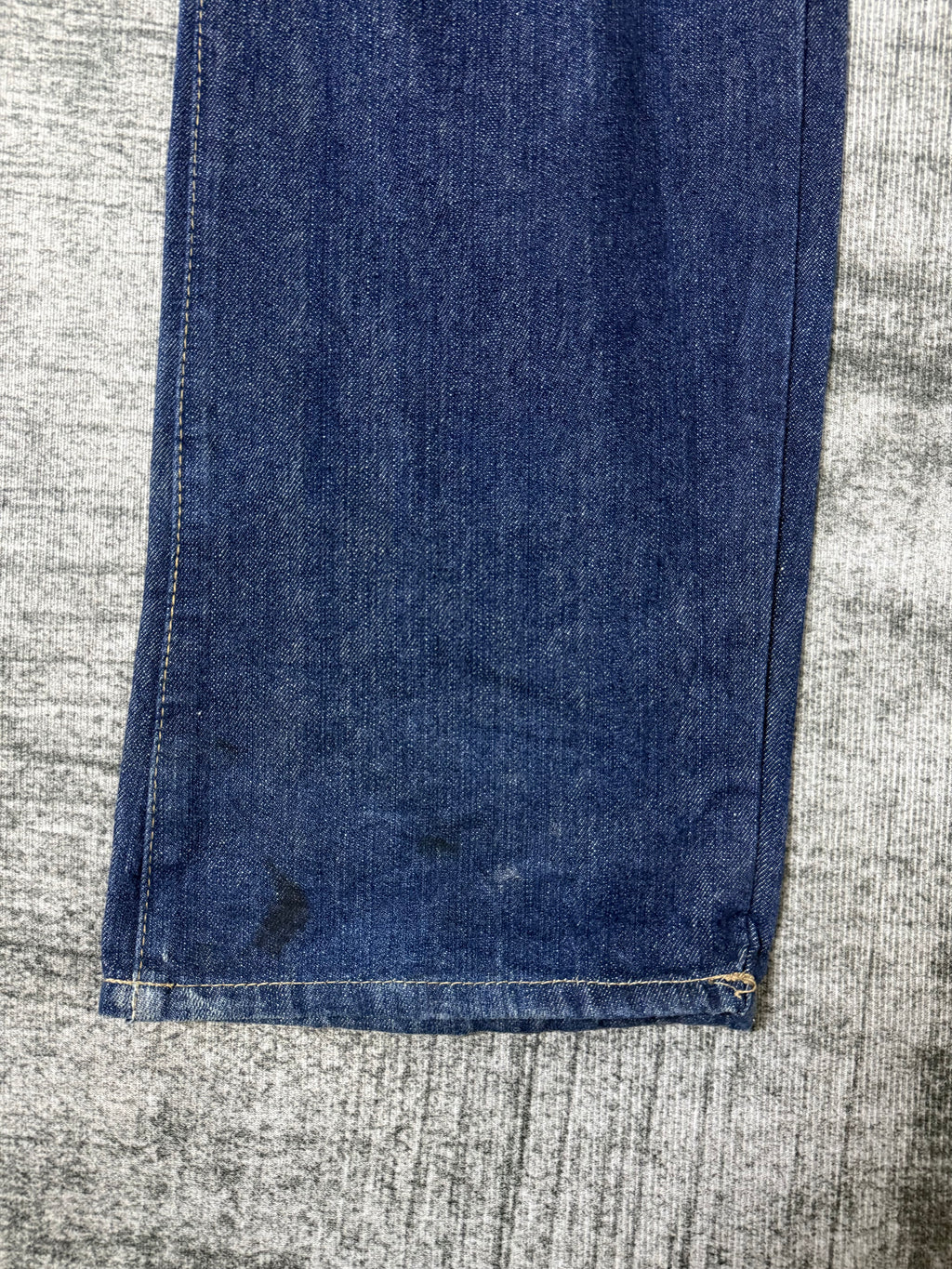 680926BAD2WEAR