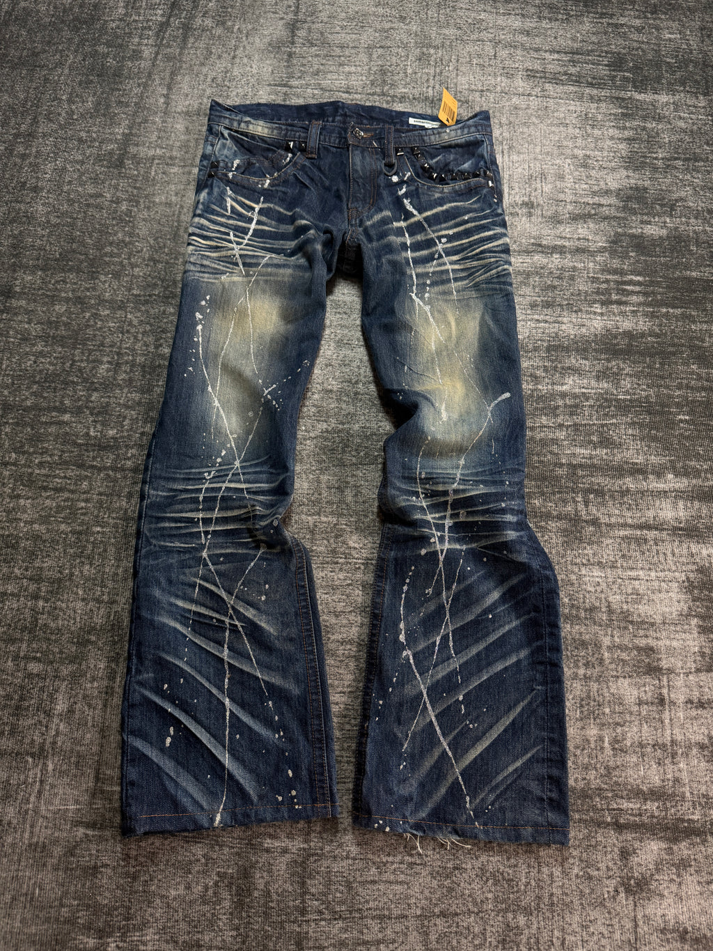 1940626BAD2WEAR