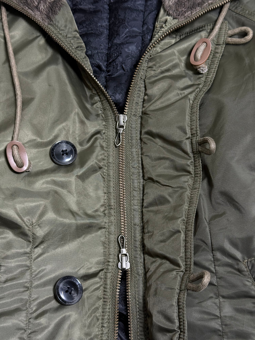 B2V- GOSTAR DE FUGA JACKET༒