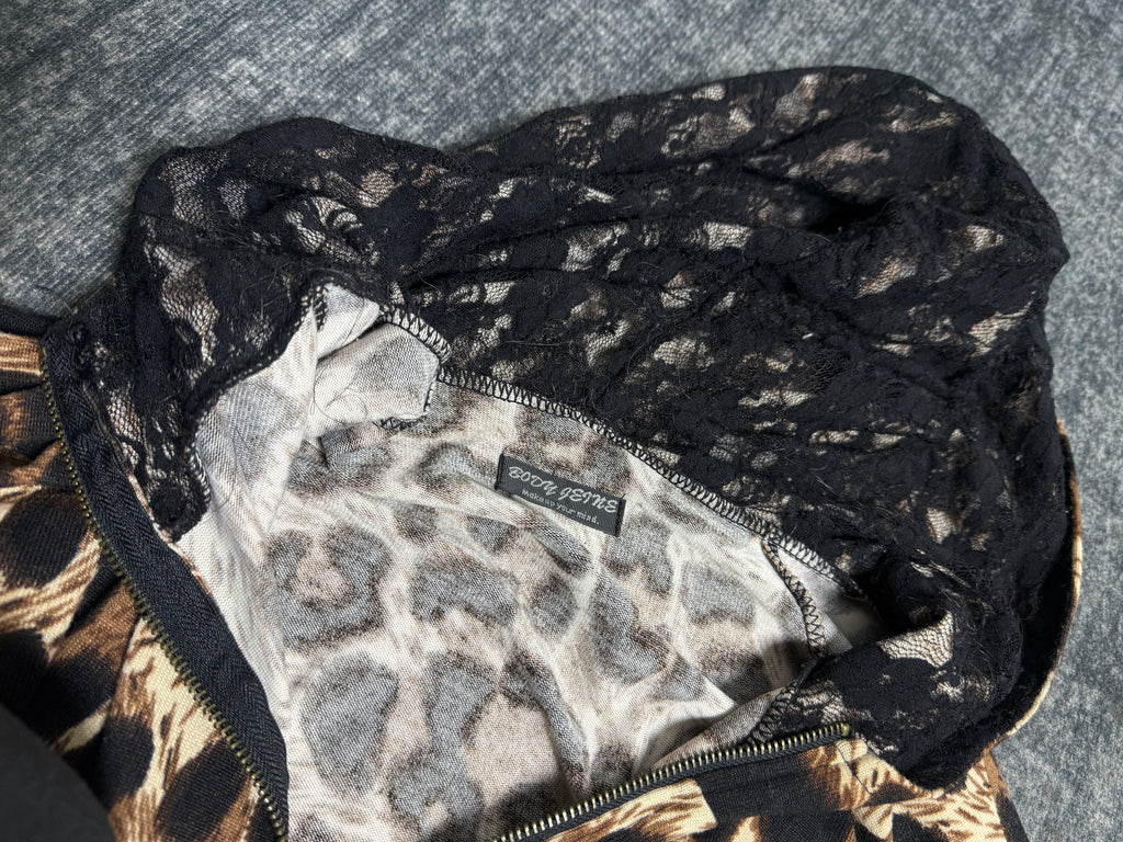 B2V-BODY JENE HOODIE༒