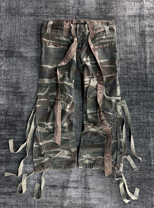 MISS ME CAMO CARGO PANT ༒
