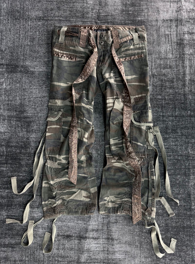 MISS ME CAMO CARGO PANT ༒