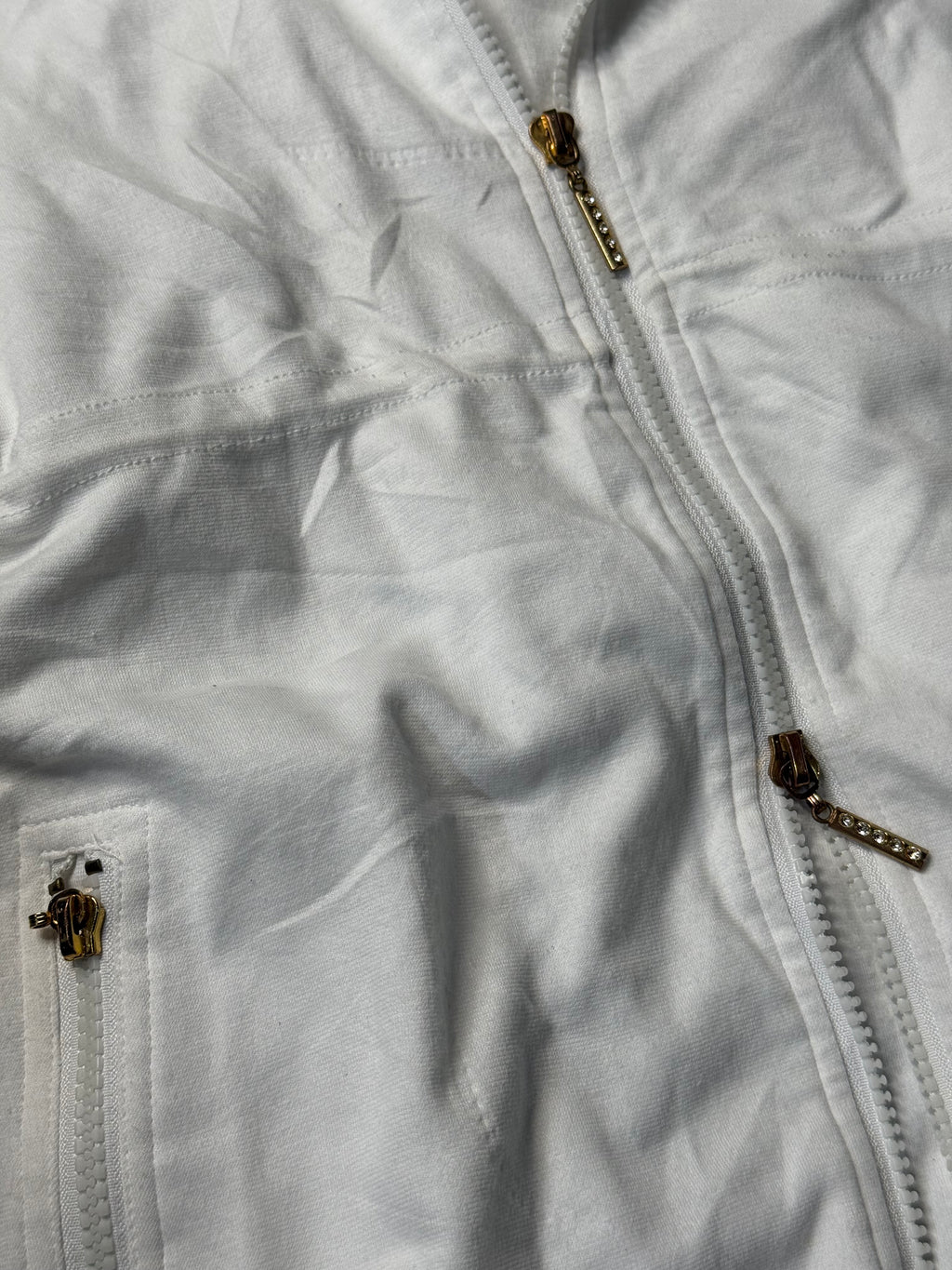 610726BAD2WEAR