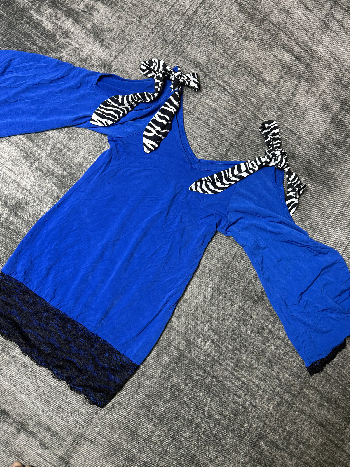 890926BAD2WEAR
