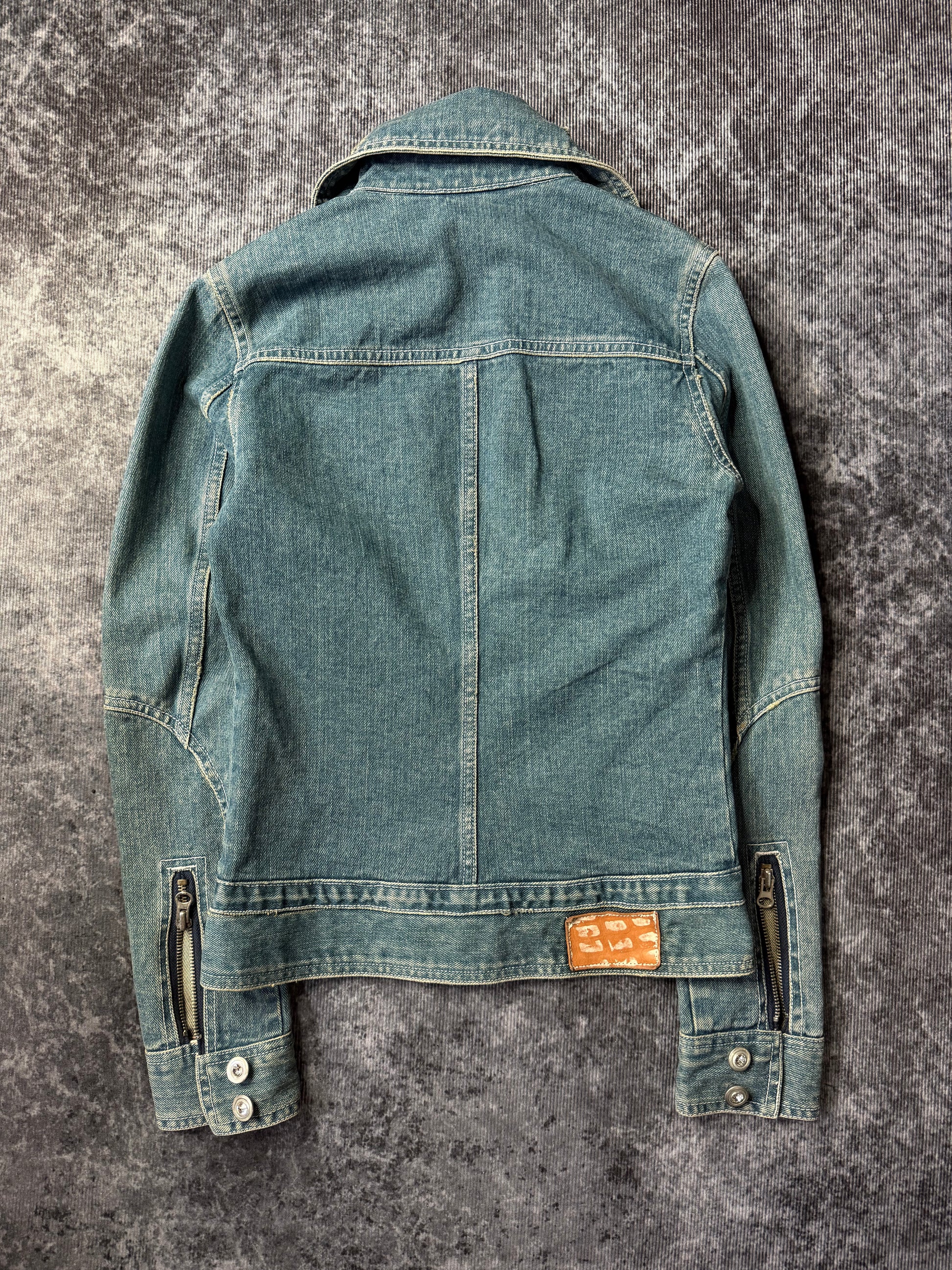 670726BAD2WEAR