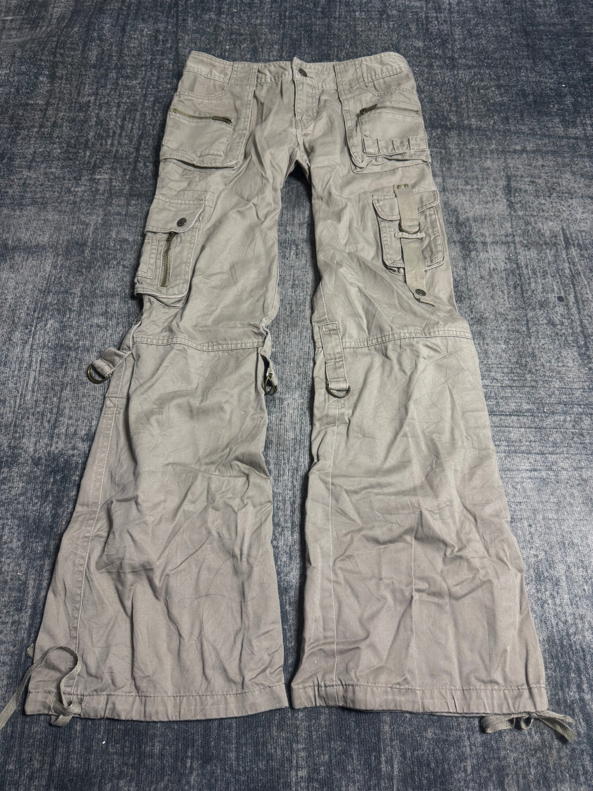 B2V- ROTE ROSE CARGO༒
