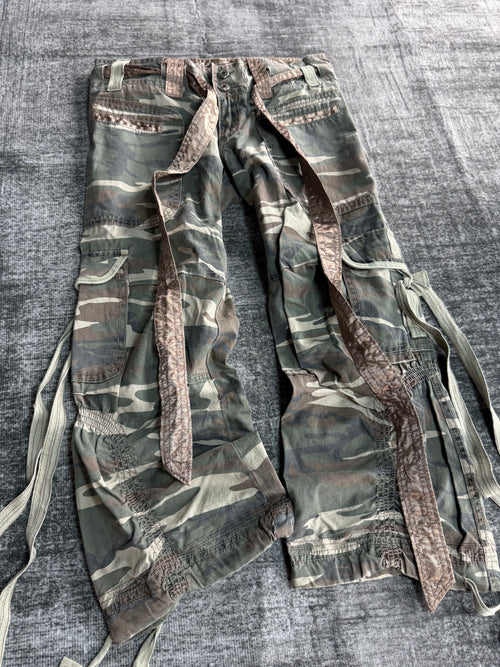 MISS ME CAMO CARGO PANT ༒