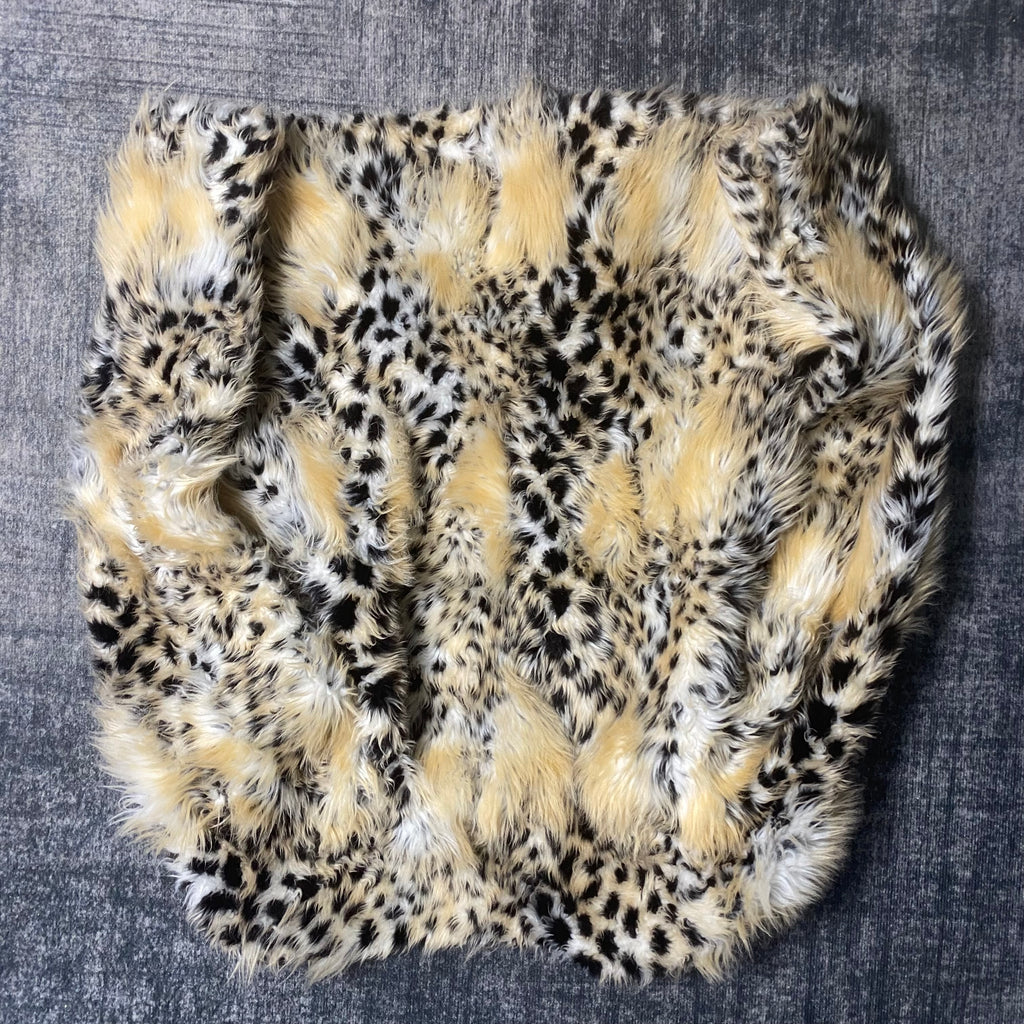 ༒𝐁𝟐𝐕༒𝟏 𝐎𝐅 𝟏 𝐋𝐈𝐌𝐈𝐓𝐄𝐃 𝐎𝐔𝐓𝐅𝐈𝐓