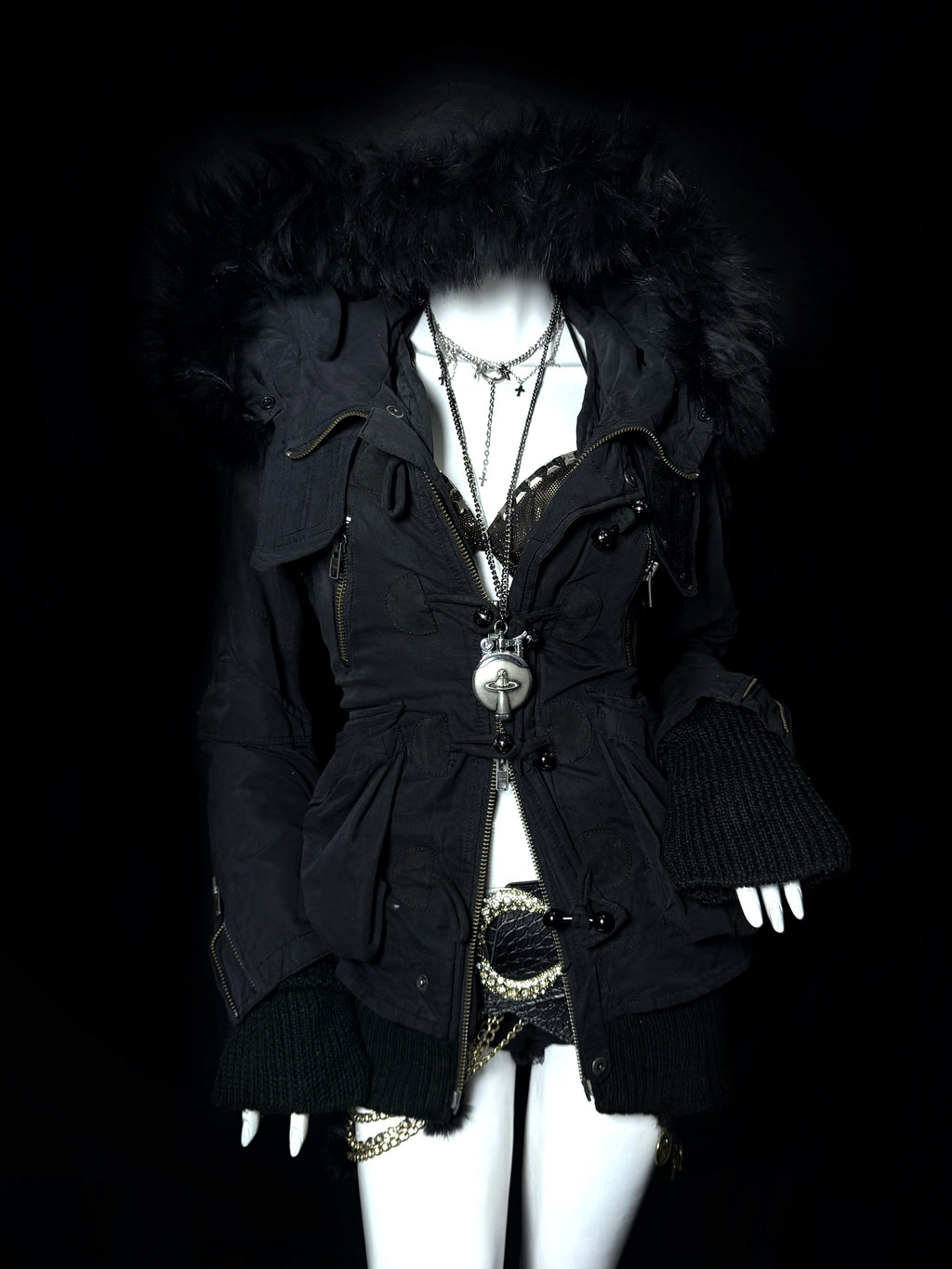 ༒SLY༒ 
𝗦𝗜𝗭𝗘 (𝗜𝗡𝗖𝗛𝗘𝗦): 
ʙᴜꜱᴛ 38-40
ʟᴇɴɢᴛʜ 28
ᴄᴏɴᴅɪᴛɪᴏɴ: 7/10 used