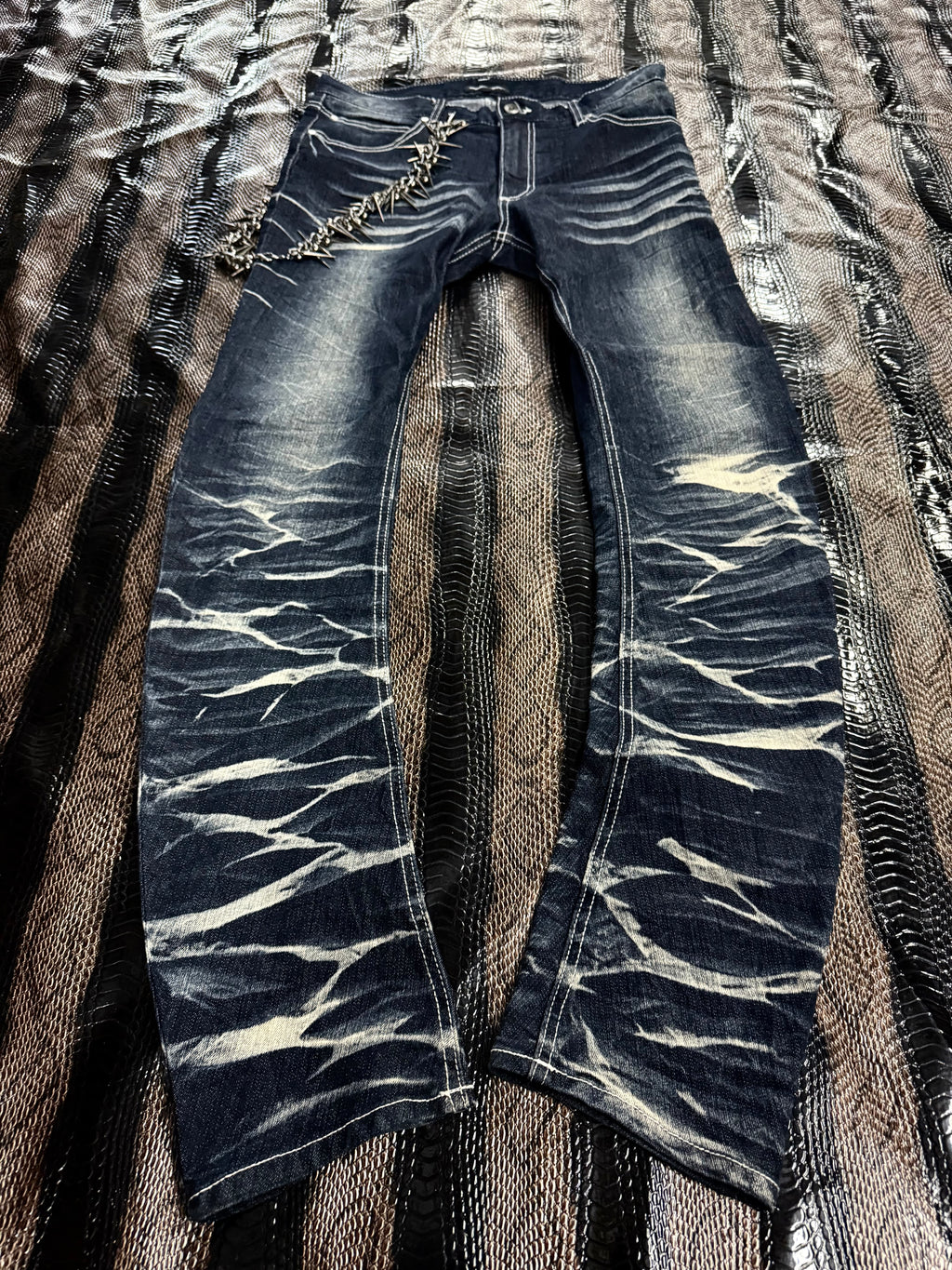 060626BAD2WEAR