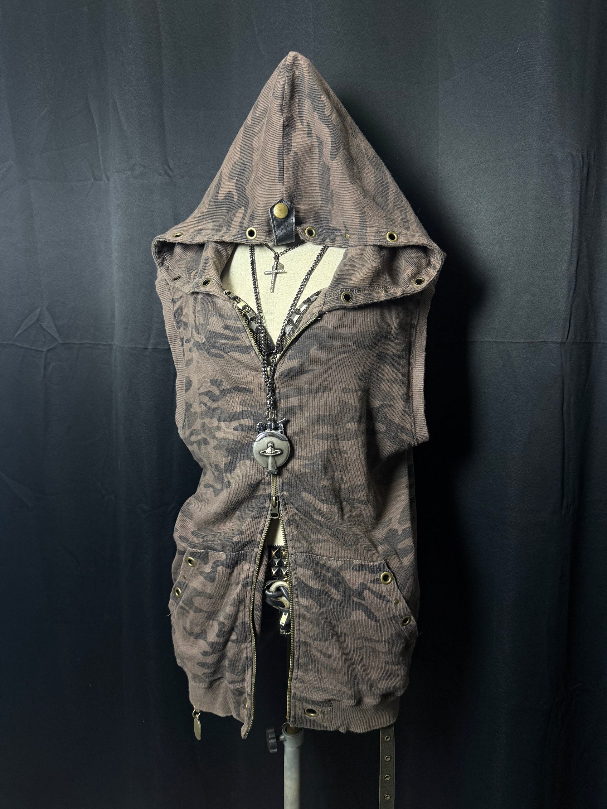 B2V- BULLET HOODIE༒