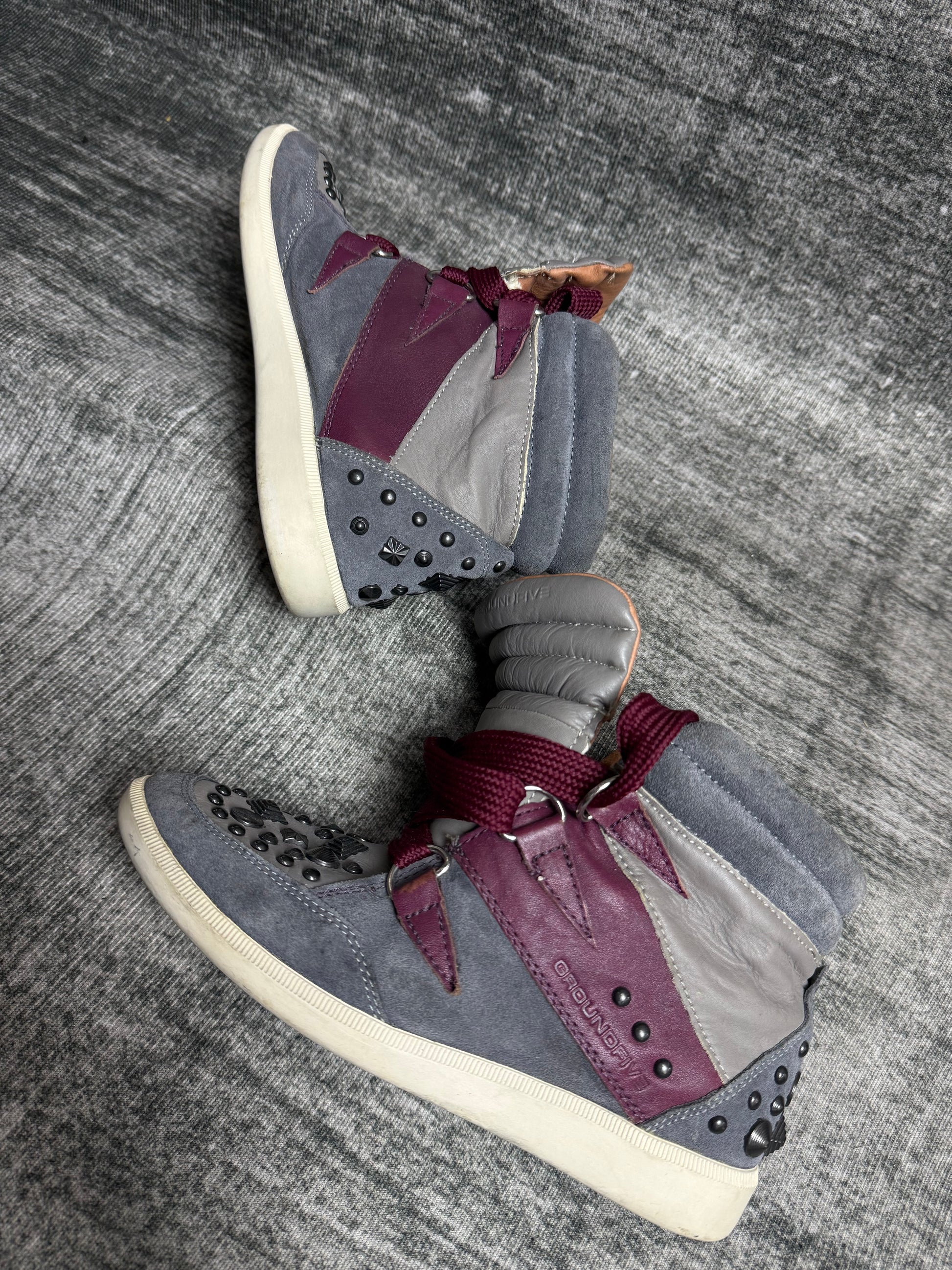 GROUNOFIVE SNEAKERS