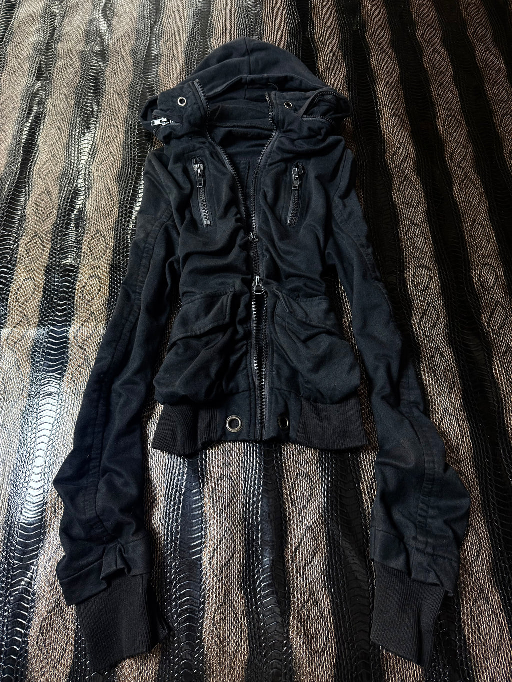 770626BAD2WEAR