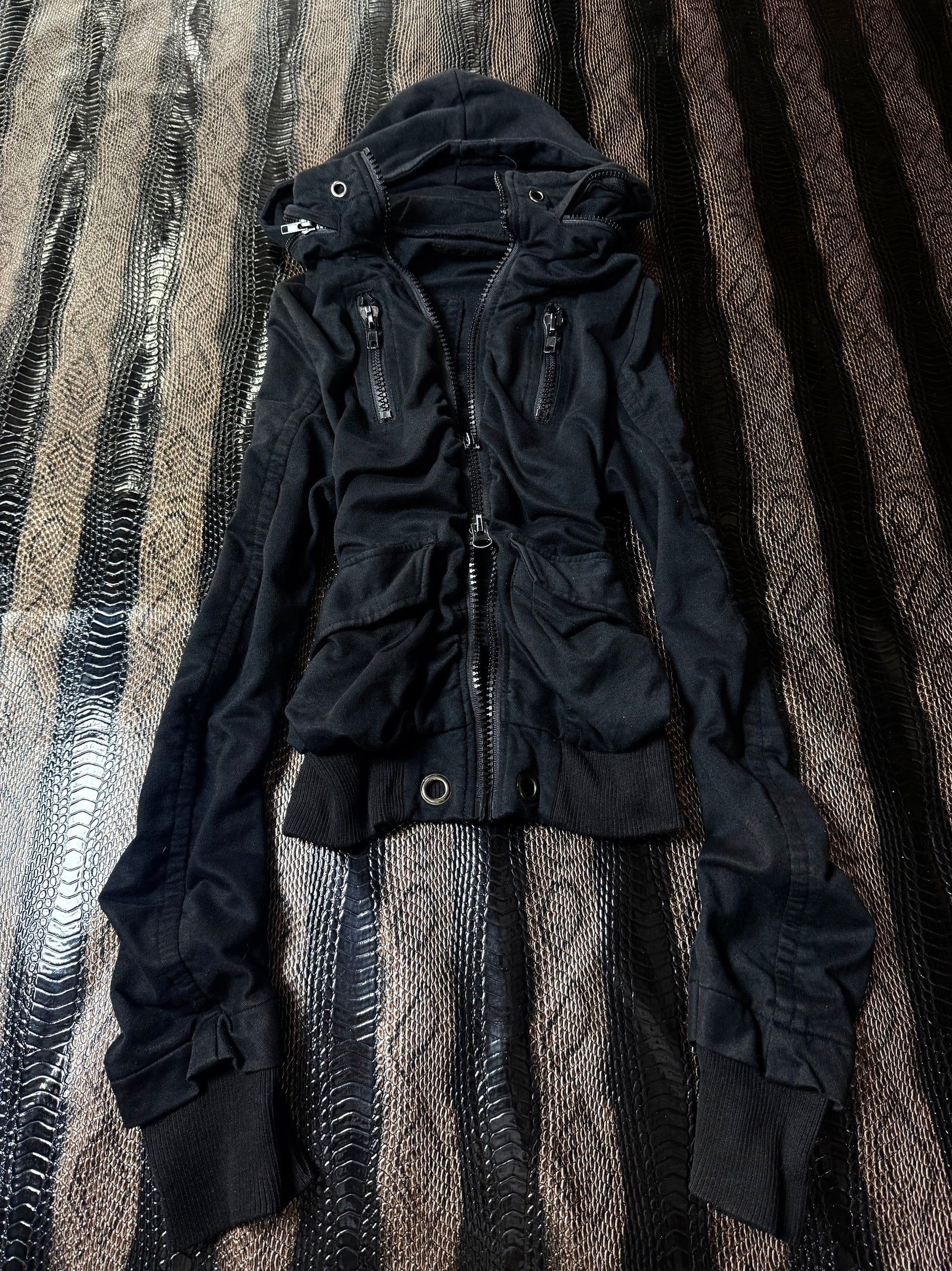 770626BAD2WEAR