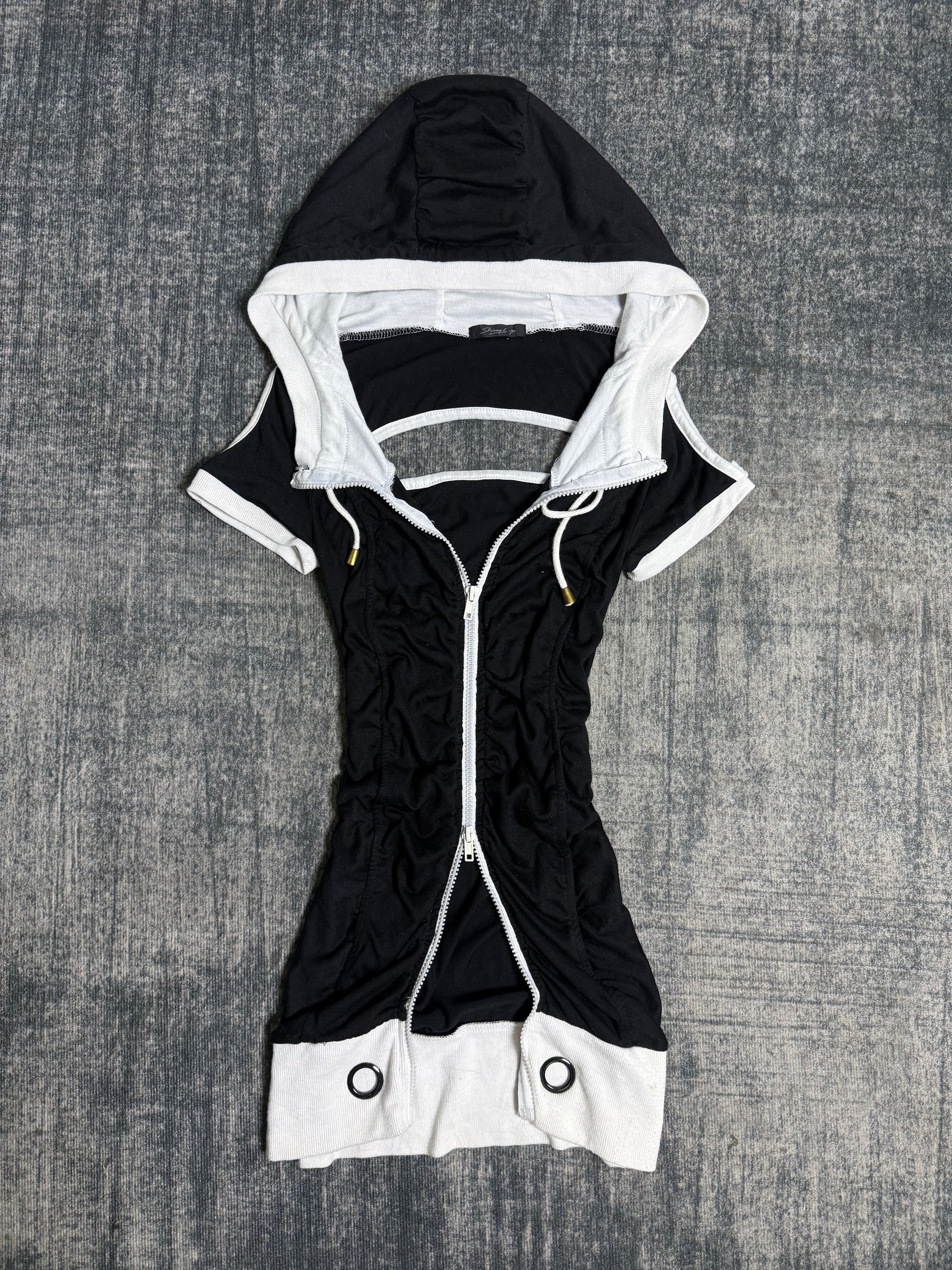 B2V-SKINNY LIPS HOODIE༒