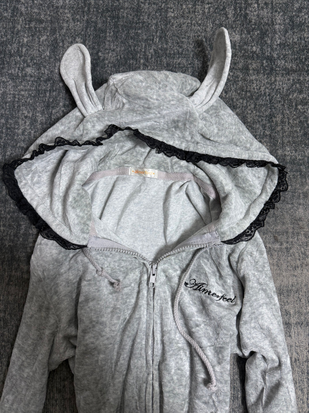 B2V-AIMERFEEL HOODIE ༒