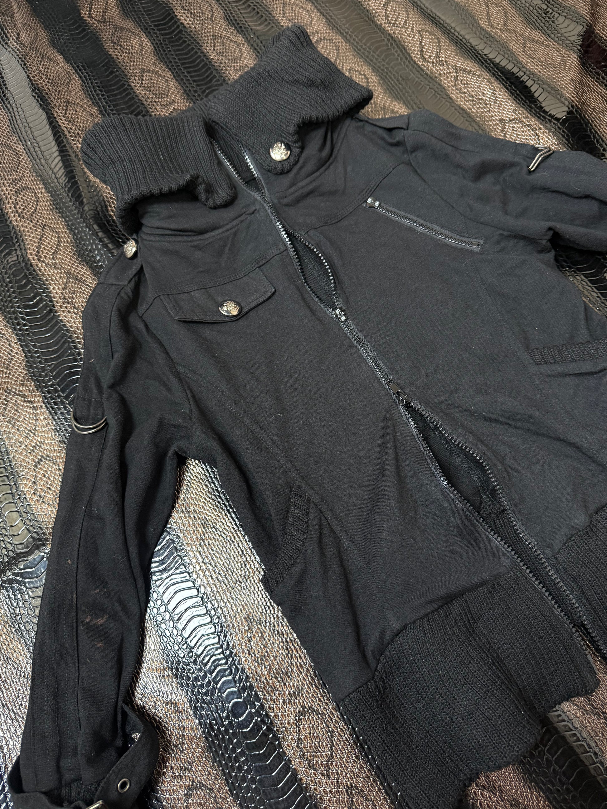 B2V CLUMZY JACKETS11 ༒
