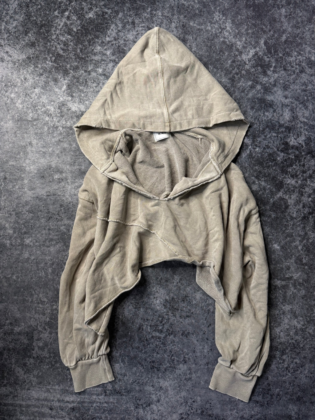 590726BAD2WEAR