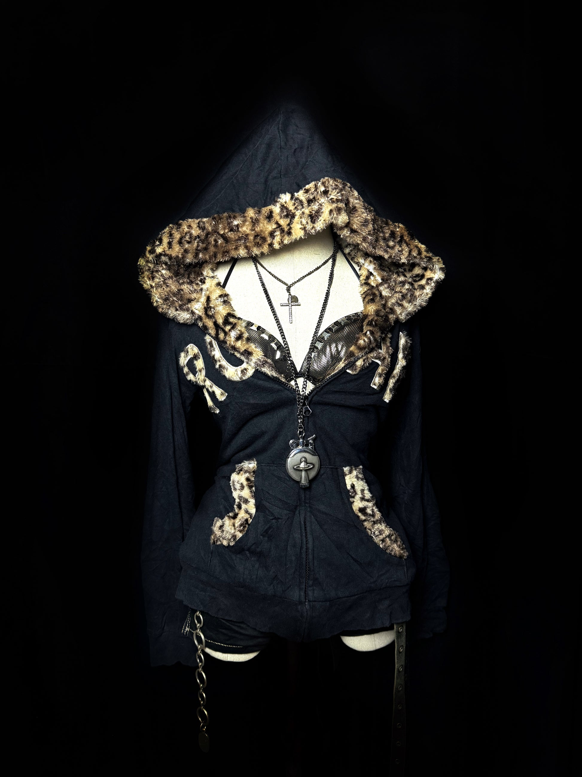 B2V-AIMERFEEL HOODIE ༒