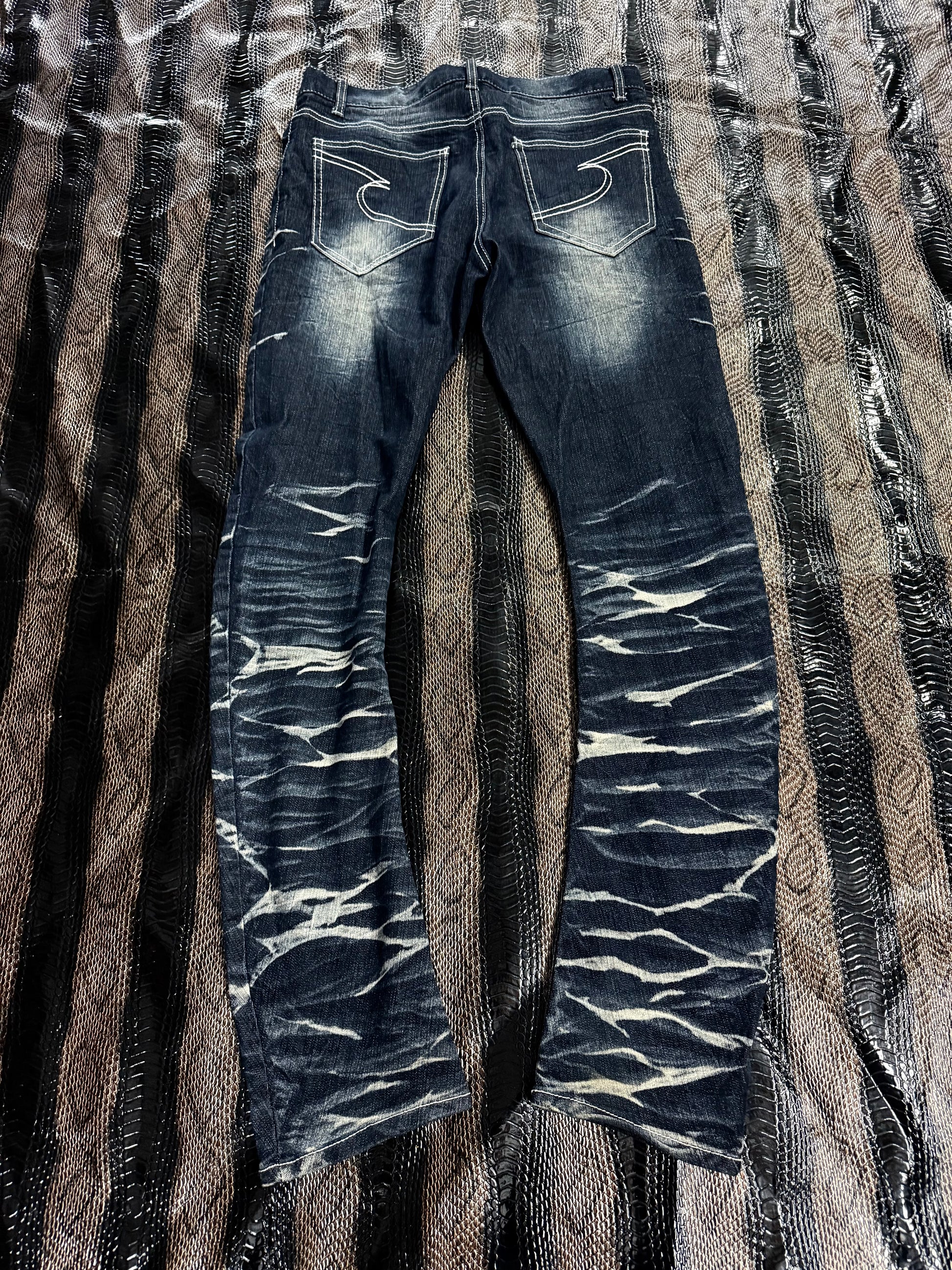 060626BAD2WEAR