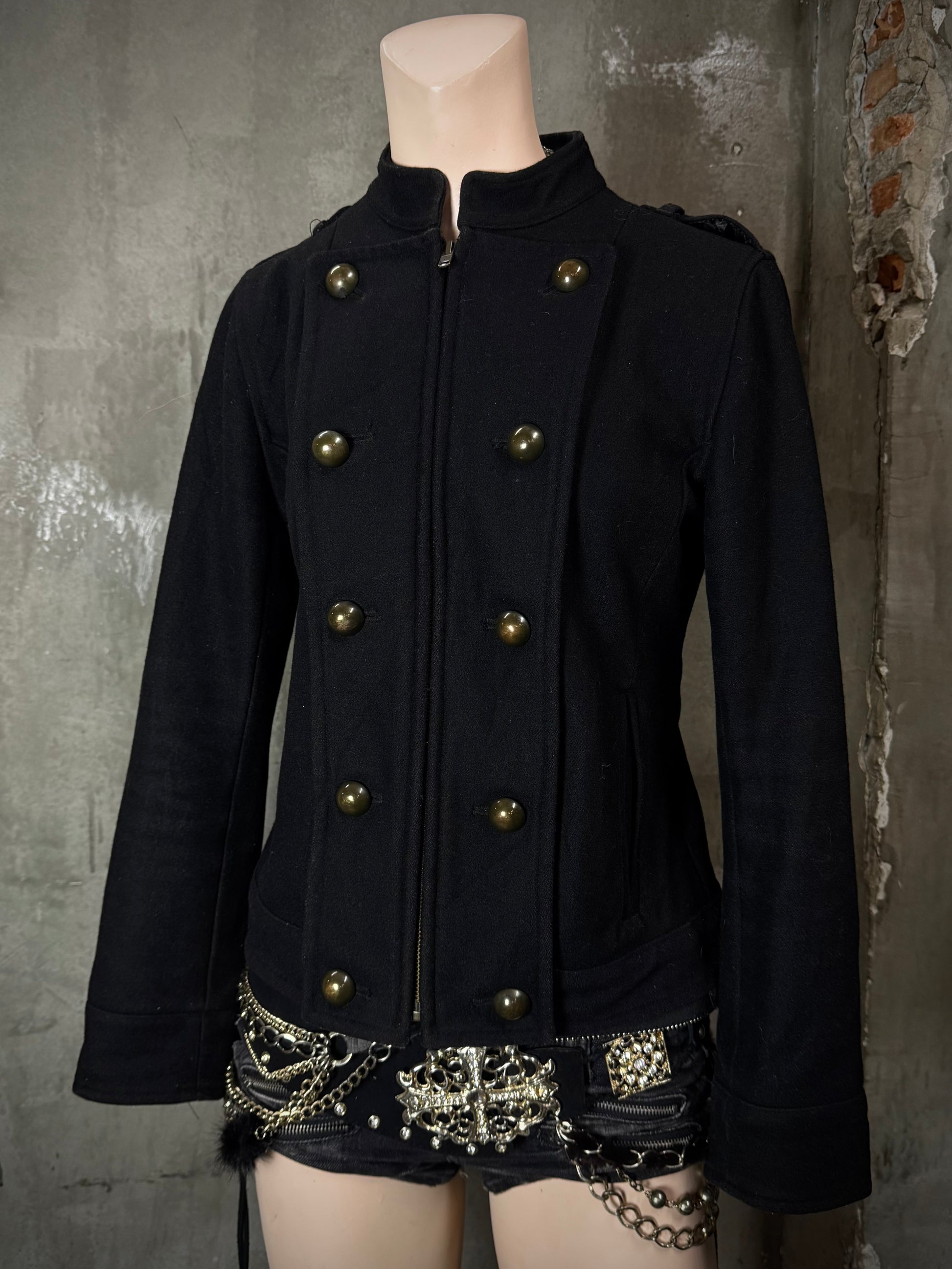 810826BAD2WEAR