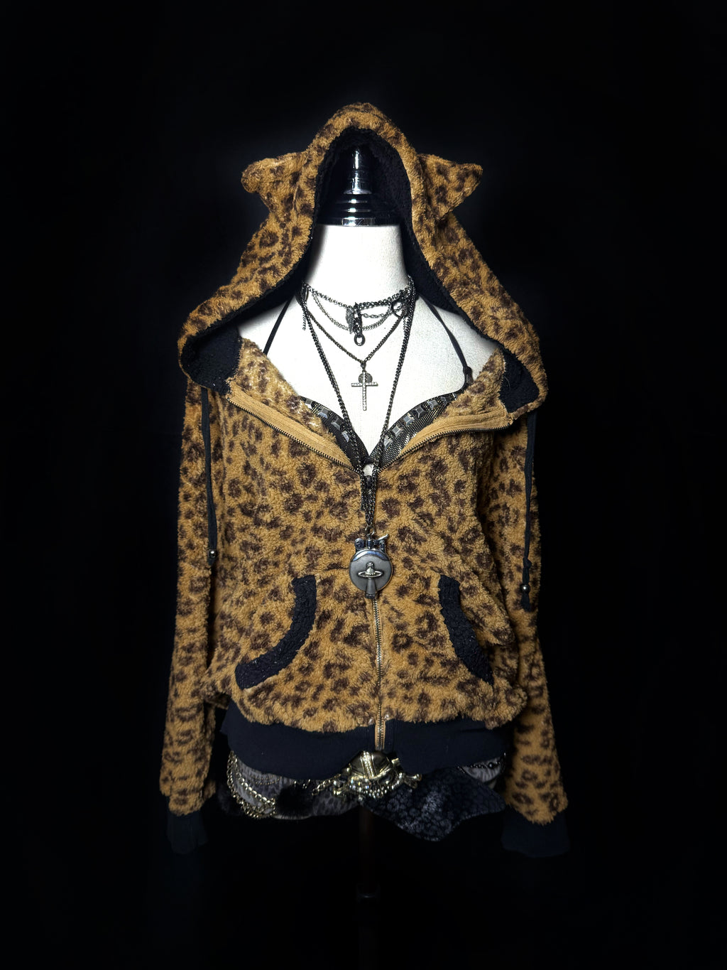 B2V- DIG DEEP HOODIE༒