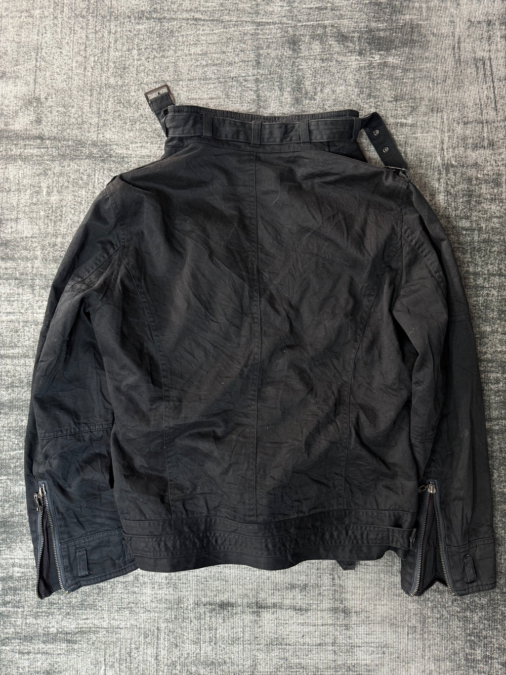 690826BAD2WEAR