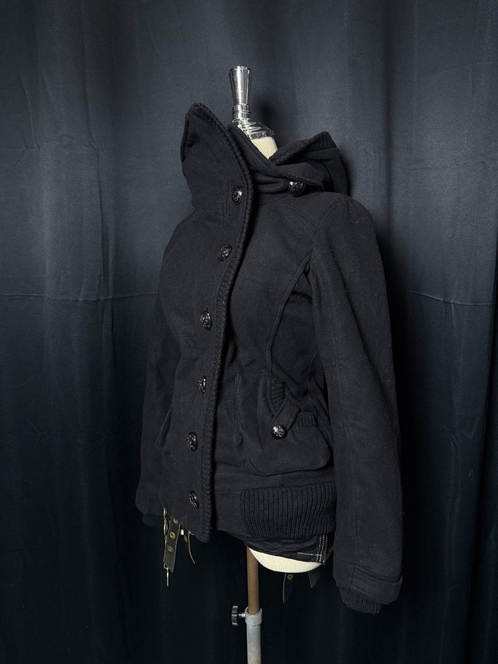 B2V-INGNI༒  * Rare *