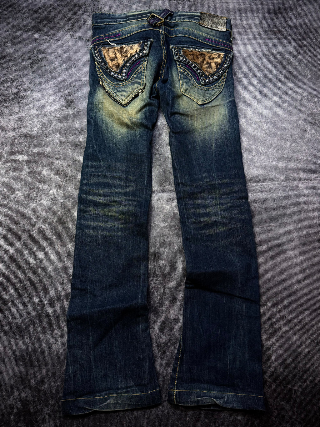 040826BAD2WEAR