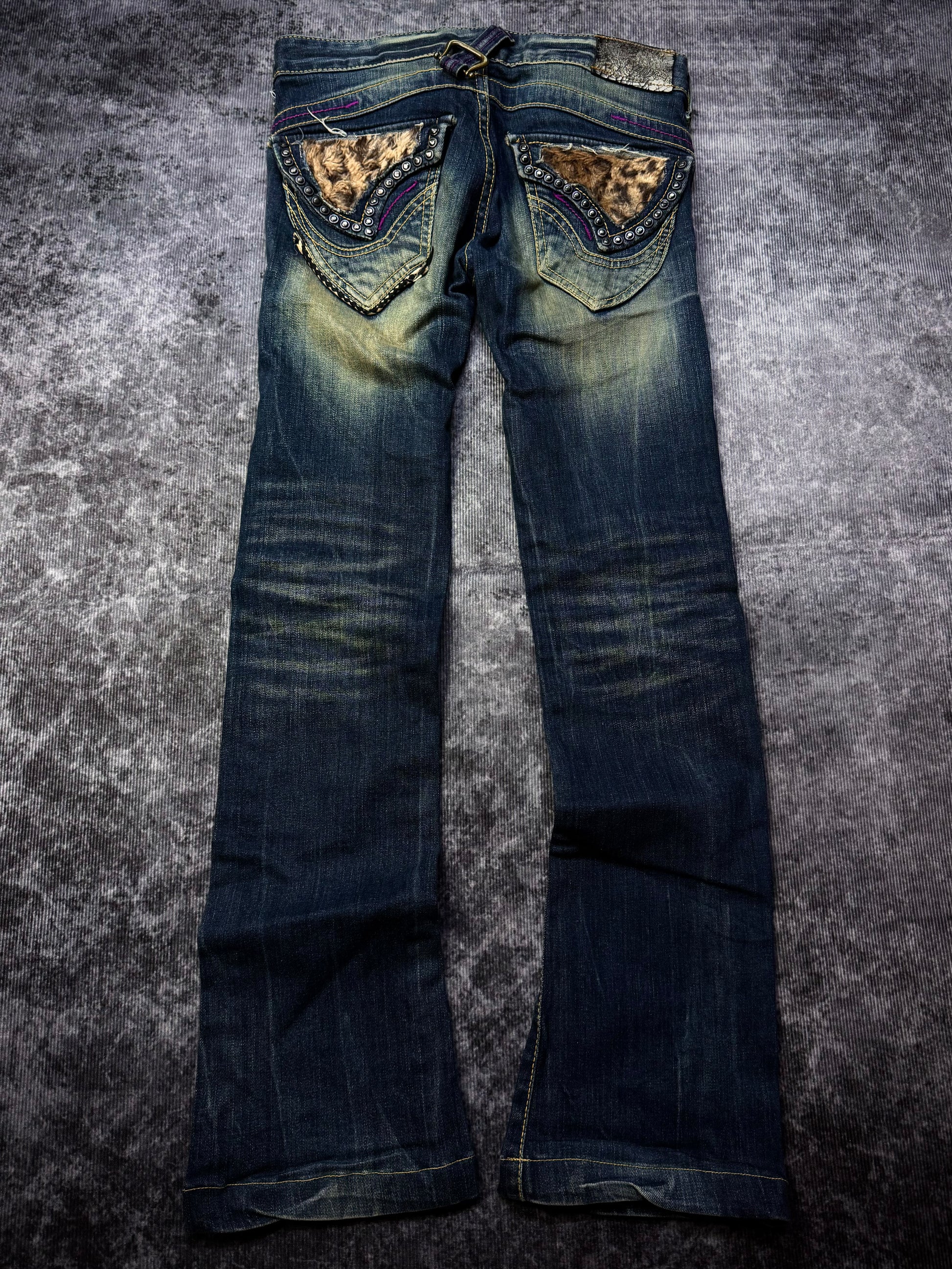 040826BAD2WEAR