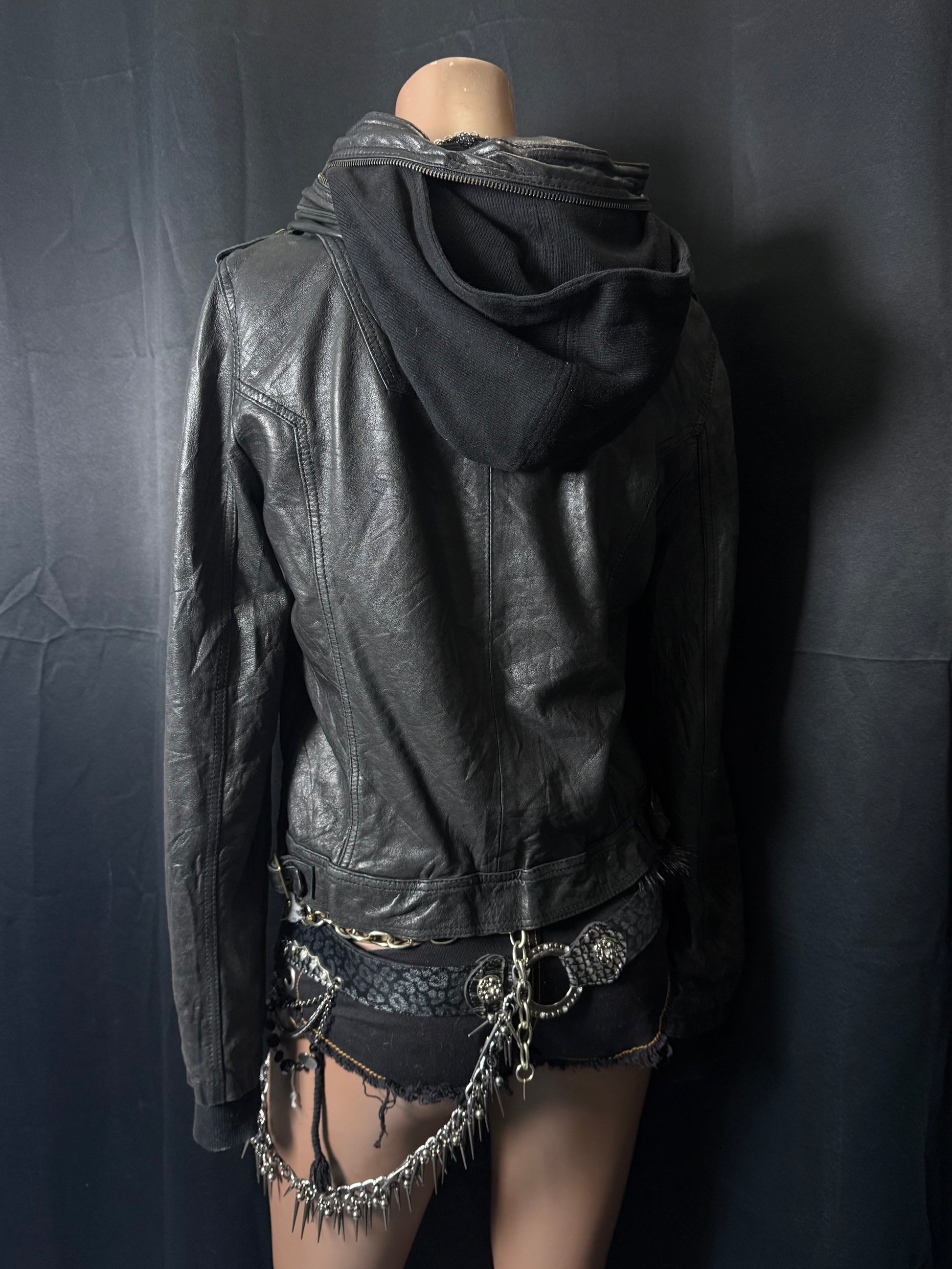 B2V-LEATHER JACKET ༒