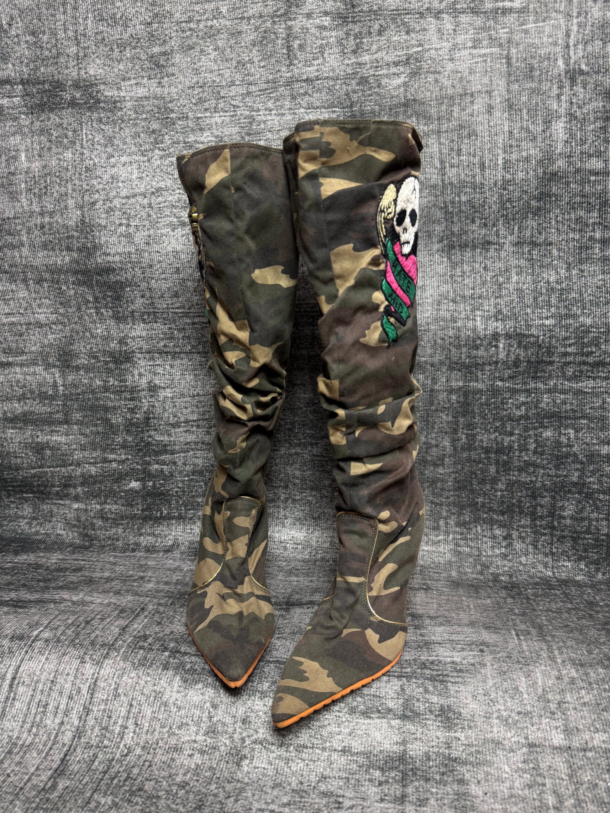 CAMO BOOTS