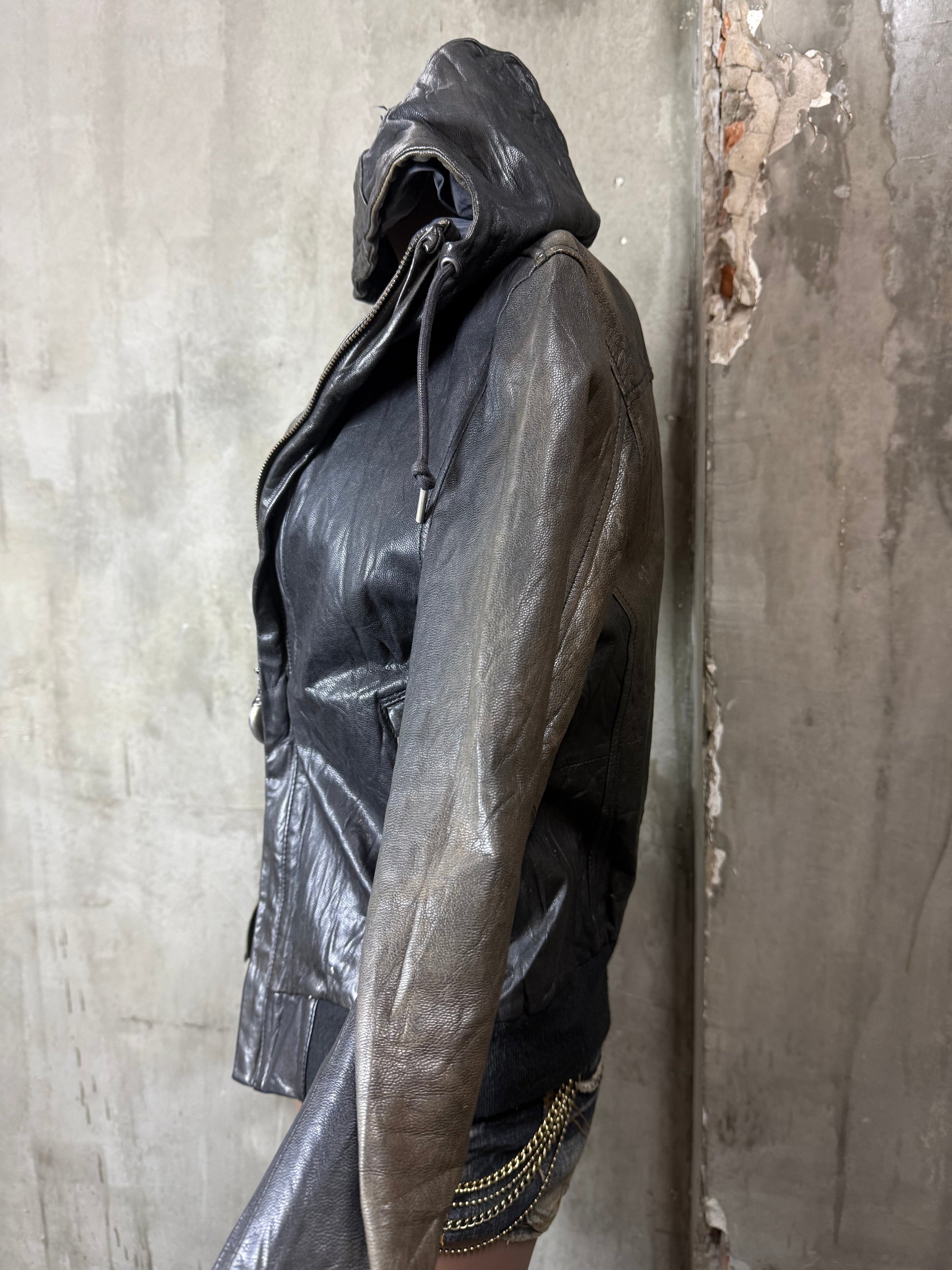 700826BAD2WEAR