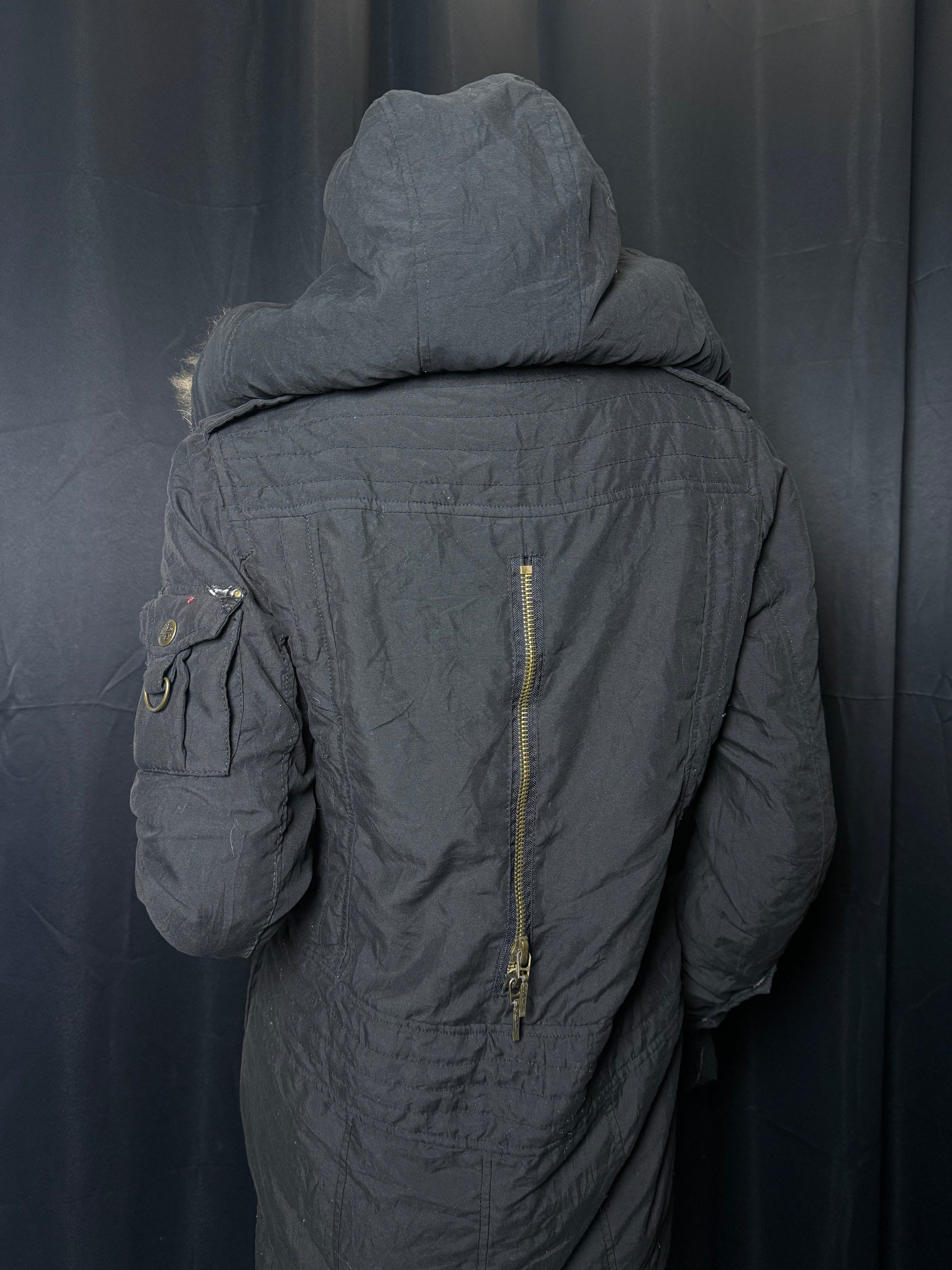 B2V-CECIL MCBEE JACKET ༒