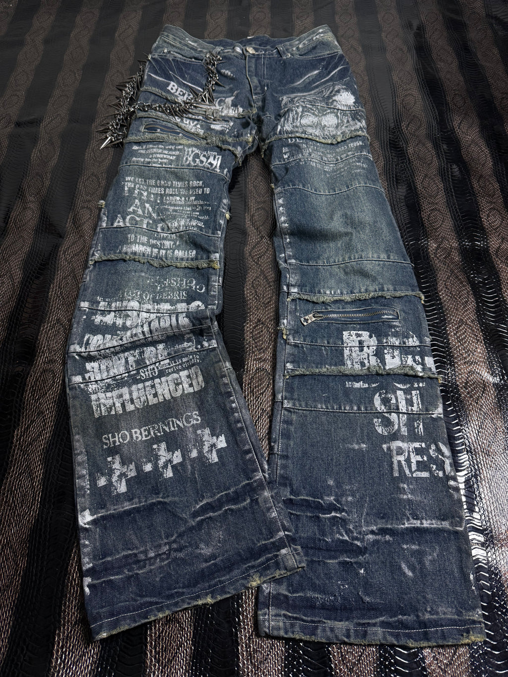 ༒BURNING SHO JEANS༒